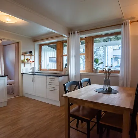 Apartment Cozy And Among Locals