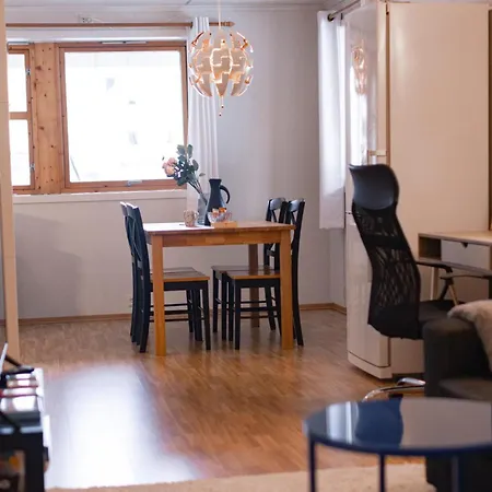 Cozy And Among Locals 트롬쇠