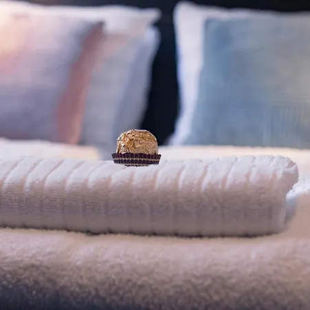 Cozy And Among Locals