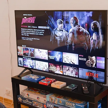 Cozy And Among Locals *