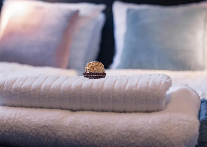 Cozy And Among Locals